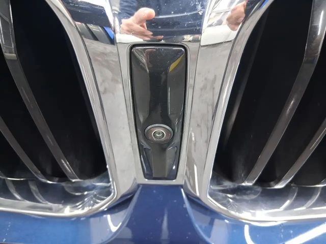 BMW X3 40d AHK*Panorama*DrivAssProf*ParkAssPlus*Standheiz