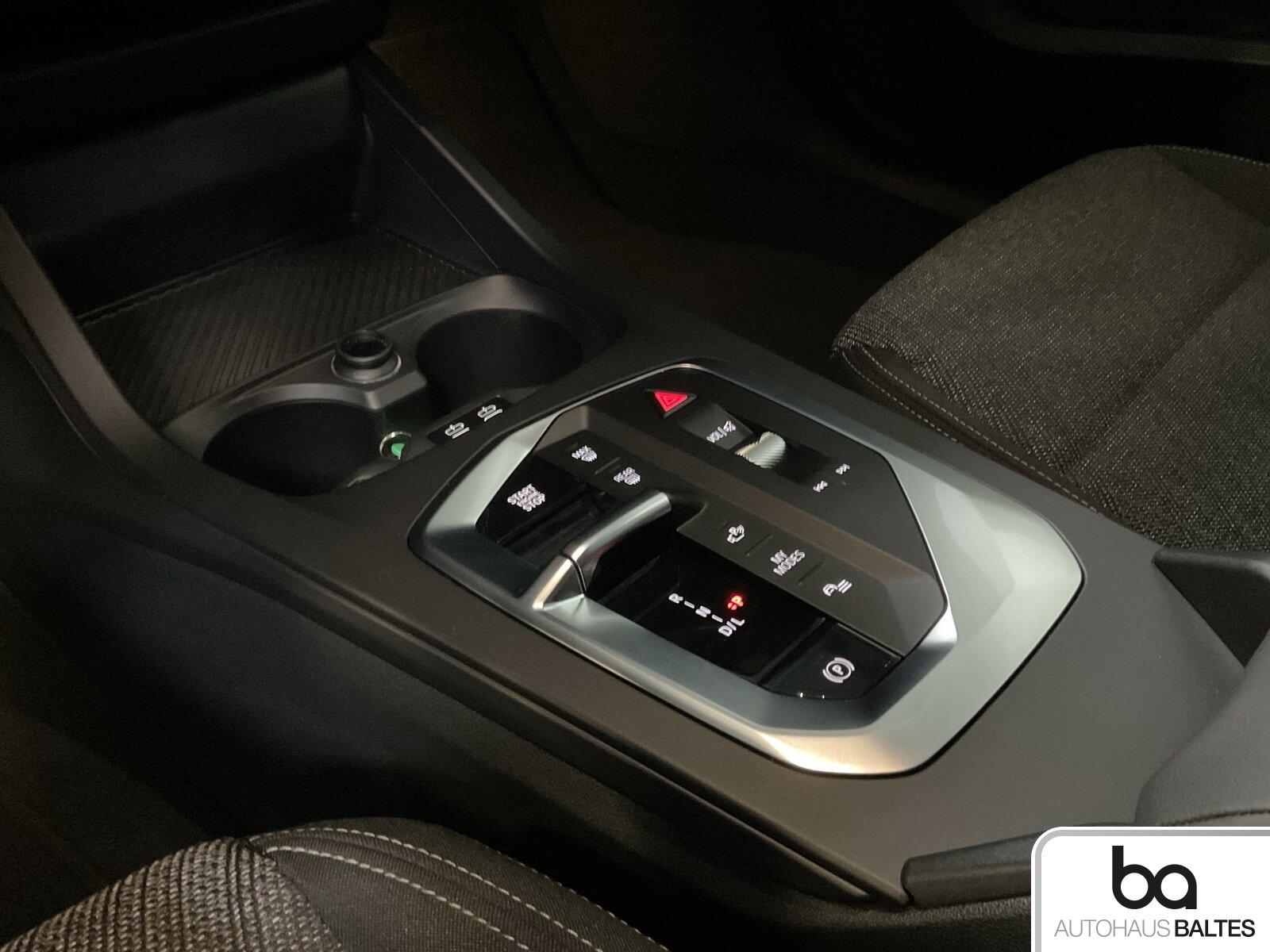 BMW 116 116i M-Sport Sedan