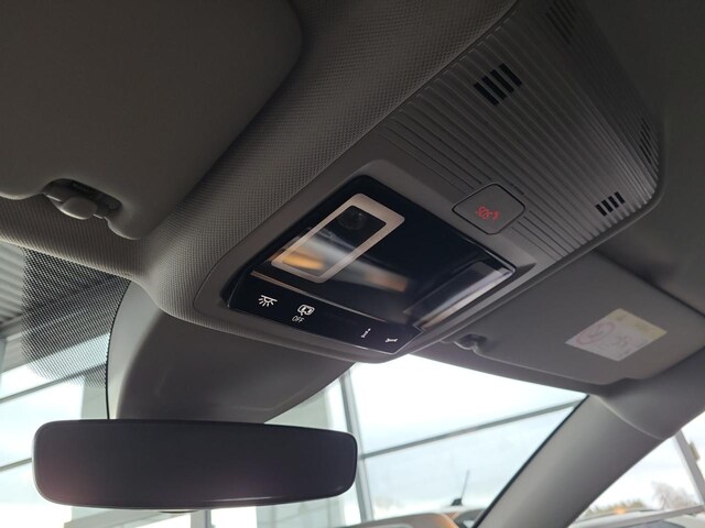 Volkswagen Golf Life Variant