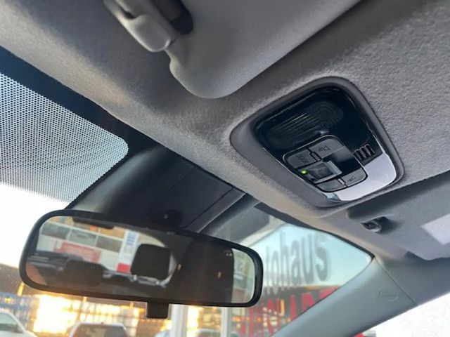 Toyota Yaris Hatchback Hybride Team D