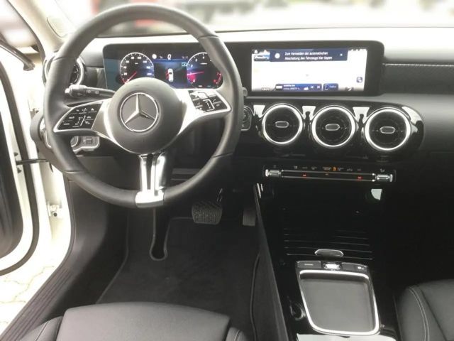 Mercedes-Benz A 220 4MATIC Progressive
