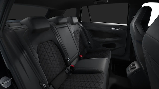 Volkswagen Golf 1.5 eTSI DSG R-Line Variant