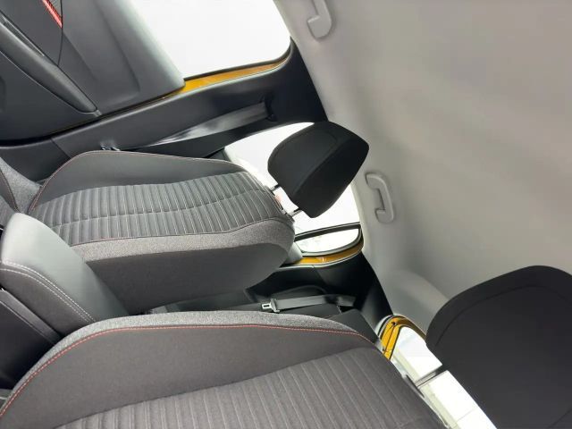 Peugeot E-208 Active Pack