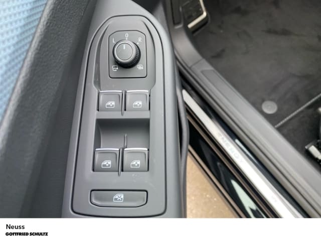 Volkswagen Golf 1.5 eTSI DSG