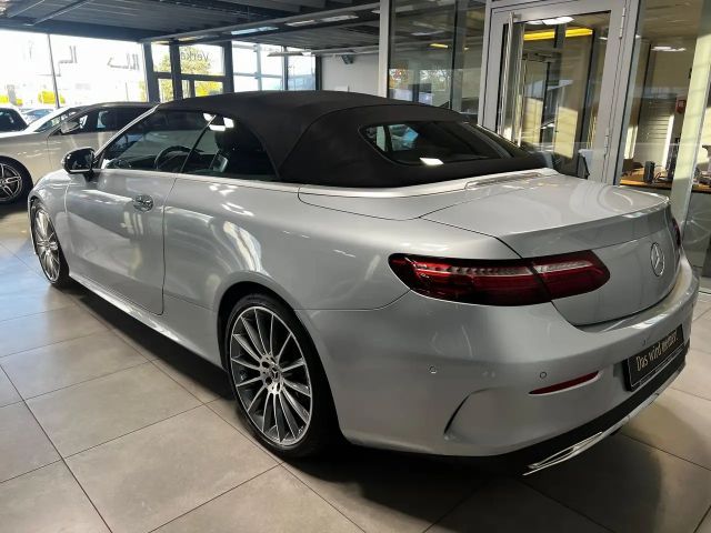 Mercedes-Benz E 200 AMG Line Cabriolet