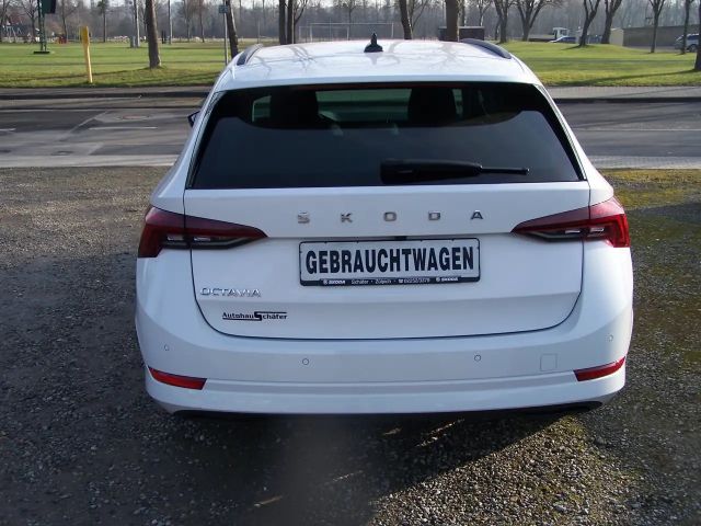 Skoda Octavia 2.0 TDI Clever Combi