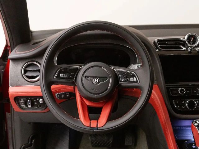 Bentley Bentayga V8