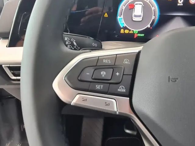 Volkswagen Golf DSG Life Variant