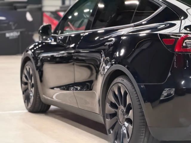 Tesla Model Y Performance