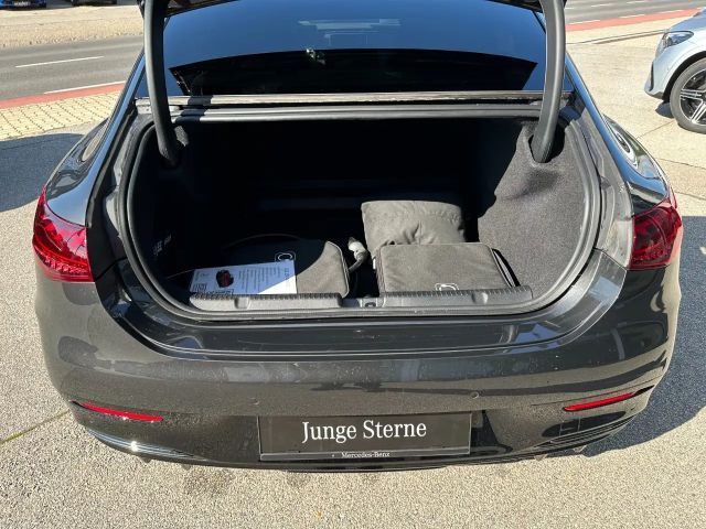 Mercedes-Benz EQE 350 4MATIC AMG Line Sedan