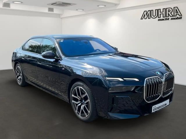 BMW 740 740d M-Sport Sedan xDrive