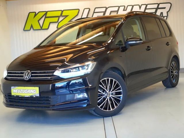Volkswagen Touran 1.5 TSI DSG