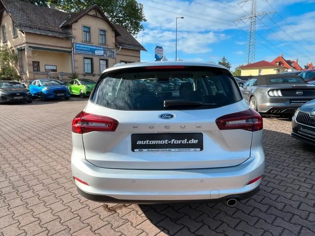 Ford Focus Titanium Wagon