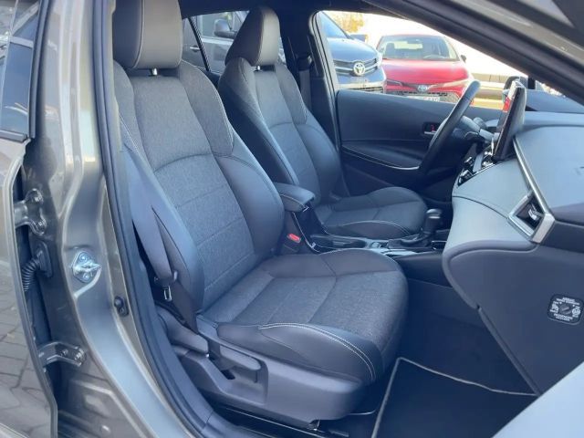 Toyota Corolla Hybride Team D