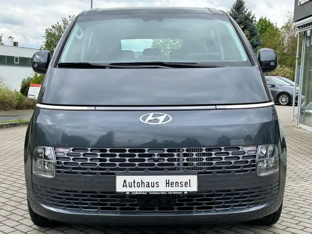 Hyundai Staria Trend