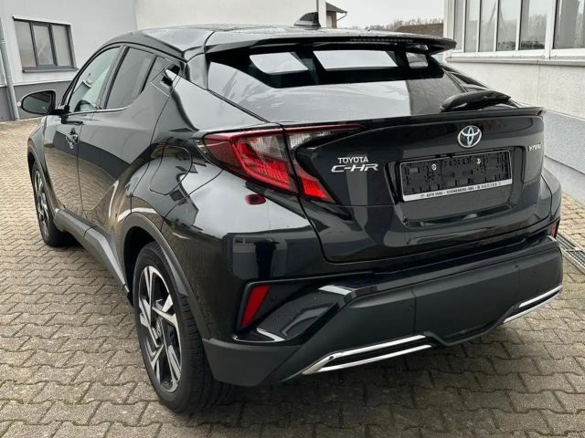 Toyota C-HR Hybride Team D