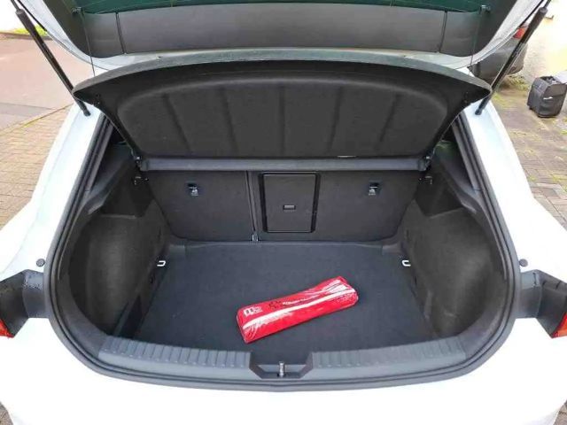 Seat Leon 1.5 eTSI Connect DSG FR-lijn