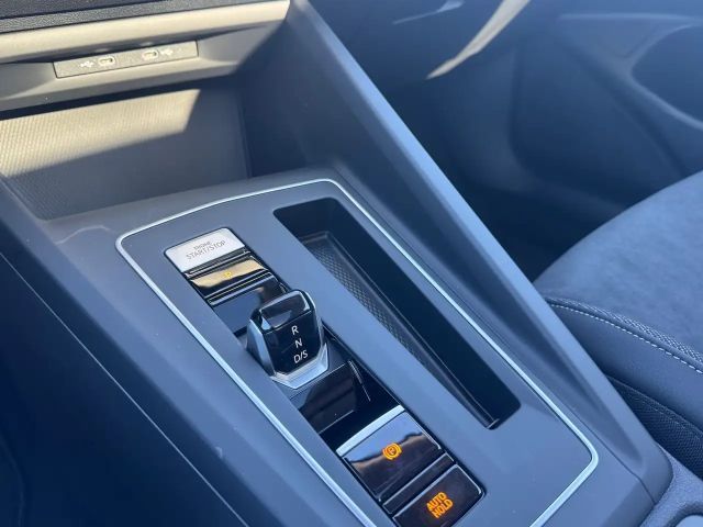 Volkswagen Golf Business DSG Variant