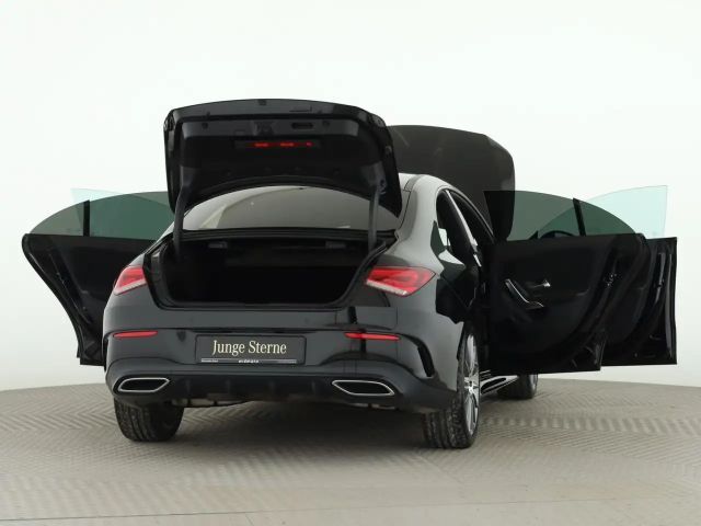 Mercedes-Benz CLA 200 AMG Line Coupé