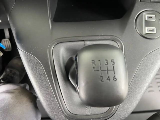 Opel Combo COMBO Cargo DOKA XL 1,5 101PS 6G Schalter 5 Sitze