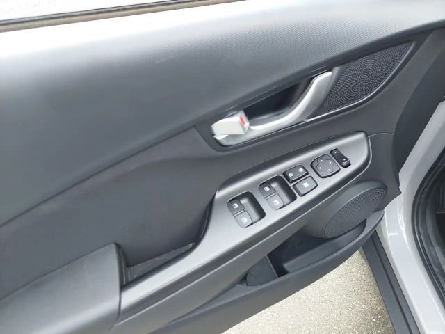 Hyundai Kona 2WD Smart T-GDi