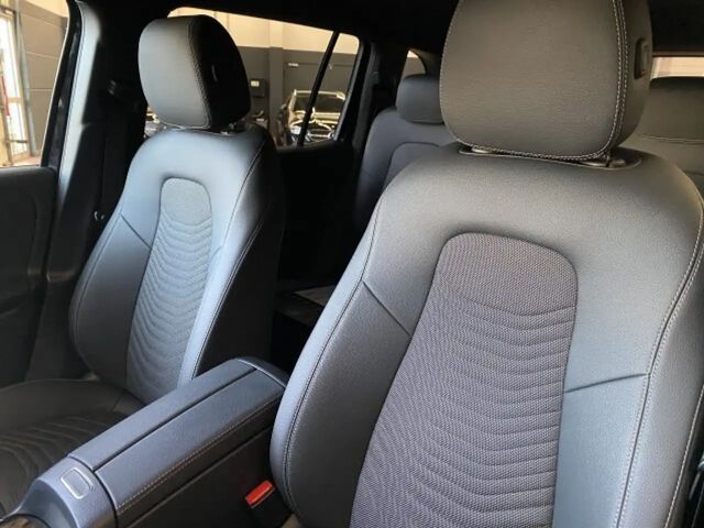 Mercedes-Benz EQB 300 4MATIC Progressive