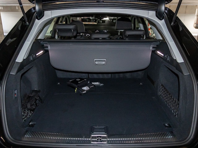 Audi A4 35 TFSI Avant S-Tronic