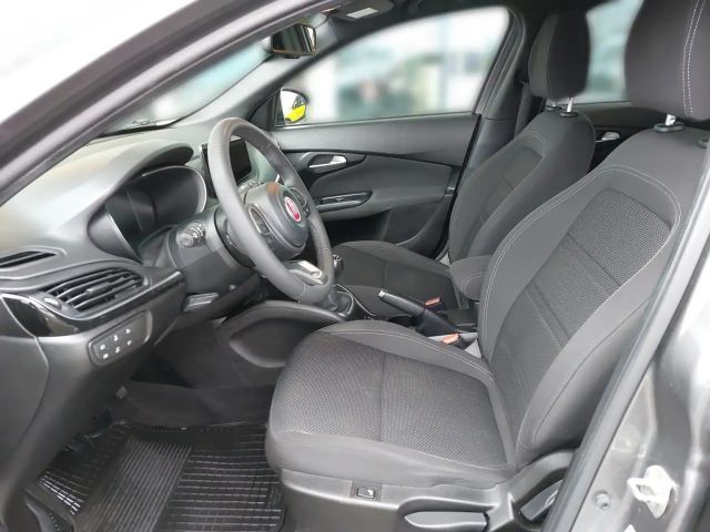 Fiat Tipo CityCross Sport Turbo