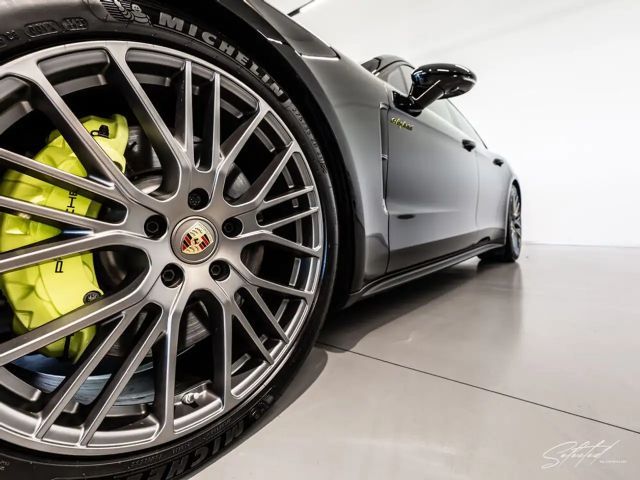Porsche Panamera E-Hybrid