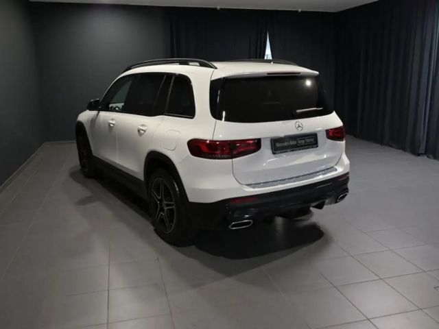 Mercedes-Benz GLB 200 AMG Line