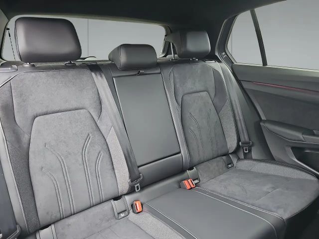 Volkswagen Golf 1.5 eTSI DSG Golf VIII