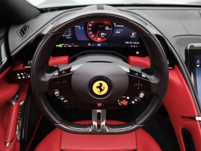 Ferrari Roma Spider