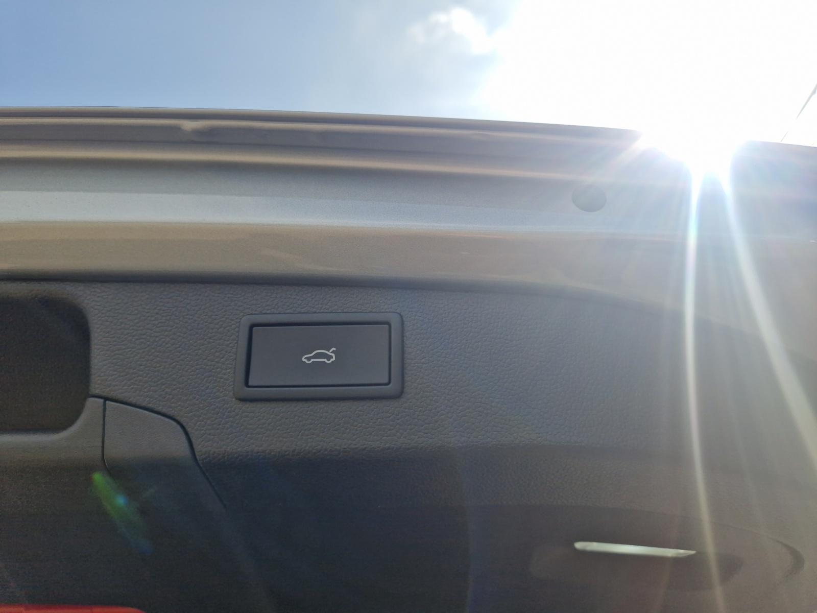 Volkswagen Passat R-Line eHybrid