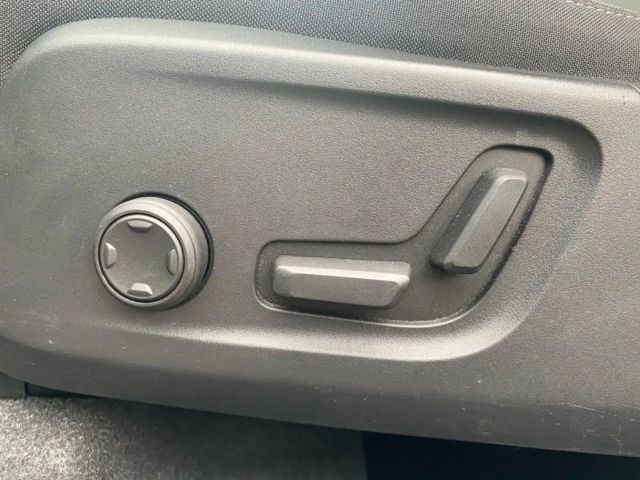 Volvo XC40 Dark Plus