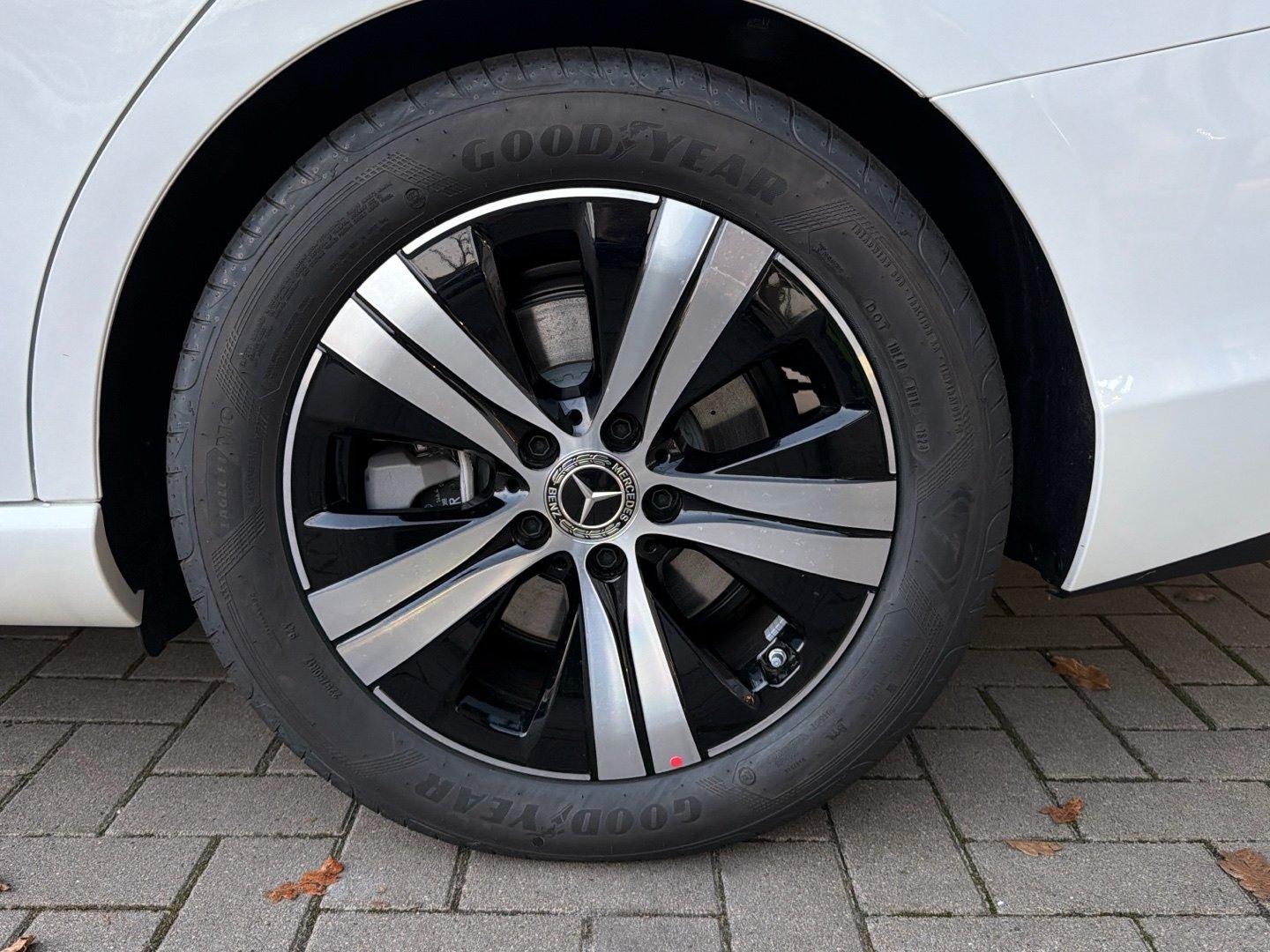 Mercedes-Benz C 200 AVANTGARDE Estate