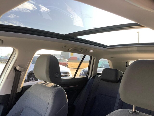 Volkswagen Golf 1.5 TSI Life Variant