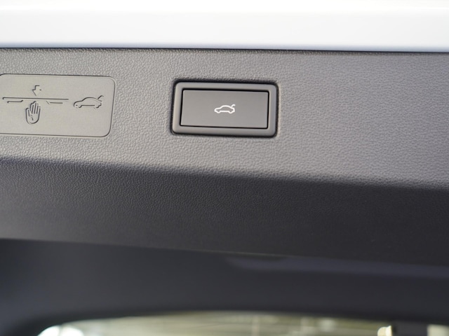 Volkswagen T-Roc IQ.Drive R-Line Style