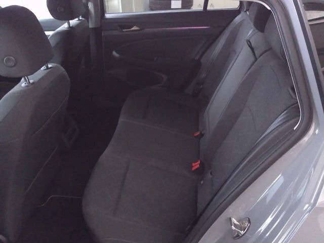 Volkswagen Golf DSG Life Variant