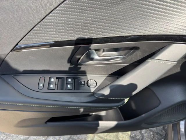 Peugeot 208 EAT8 GT-Line