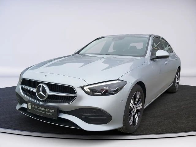 Mercedes-Benz C 200 C 200 d Sedan