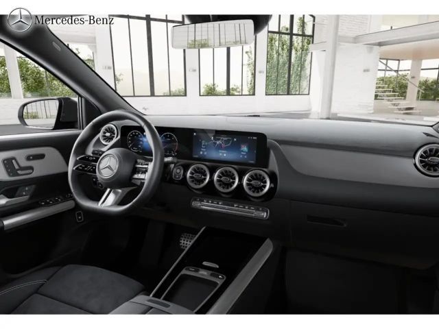 Mercedes-Benz GLA 200 AMG Line GLA 200 d