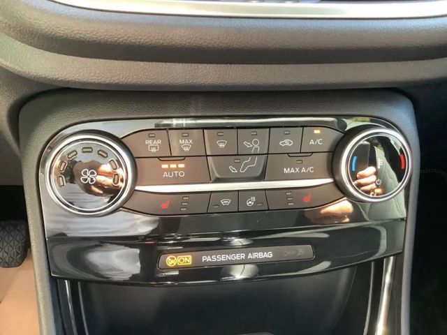 Ford Puma EcoBoost Titanium