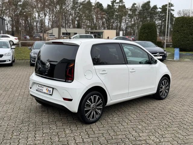 Volkswagen up! 1.0 MPI Active