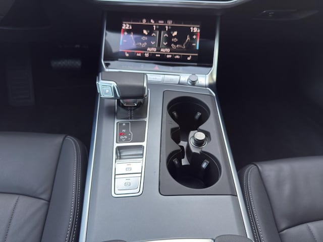 Audi A6 40 TDI Avant S-Tronic