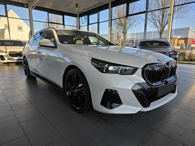 BMW 520 520d M-Sport Touring xDrive