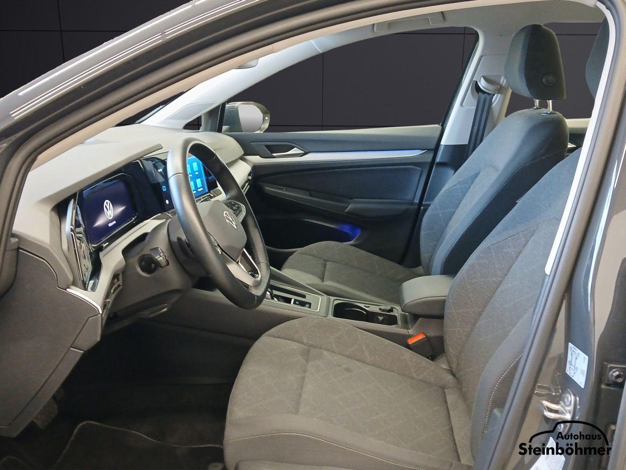 Volkswagen Golf 1.5 eTSI DSG Life Variant