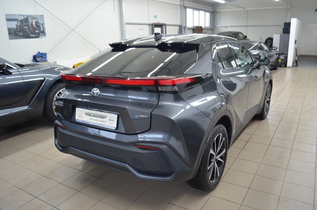 Toyota C-HR 5-deurs Team D