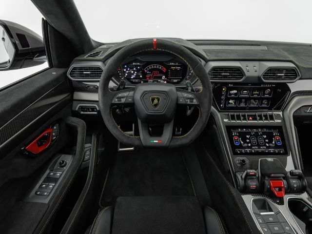 Lamborghini Urus Performante