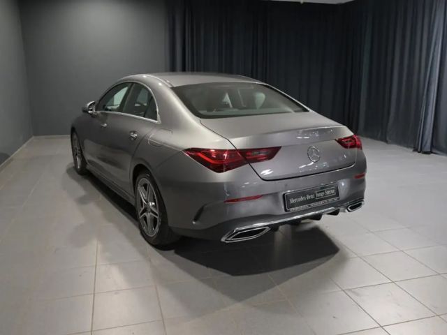 Mercedes-Benz CLA 200 AMG Line Coupé