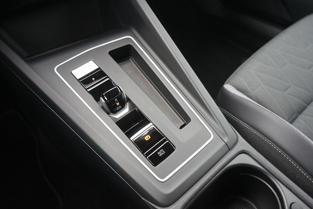 Volkswagen Golf 1.5 eTSI Golf VIII